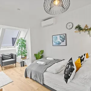 Long Term Stay - Near Klinik Floridsdorf - On-Site Parking For 19,90 Eur Apartman