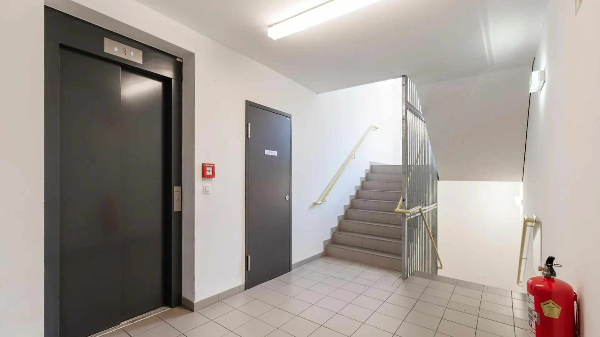 Home Sweet Home - 20 Minuten Ins Zentrum Und Garage Vienna Austria