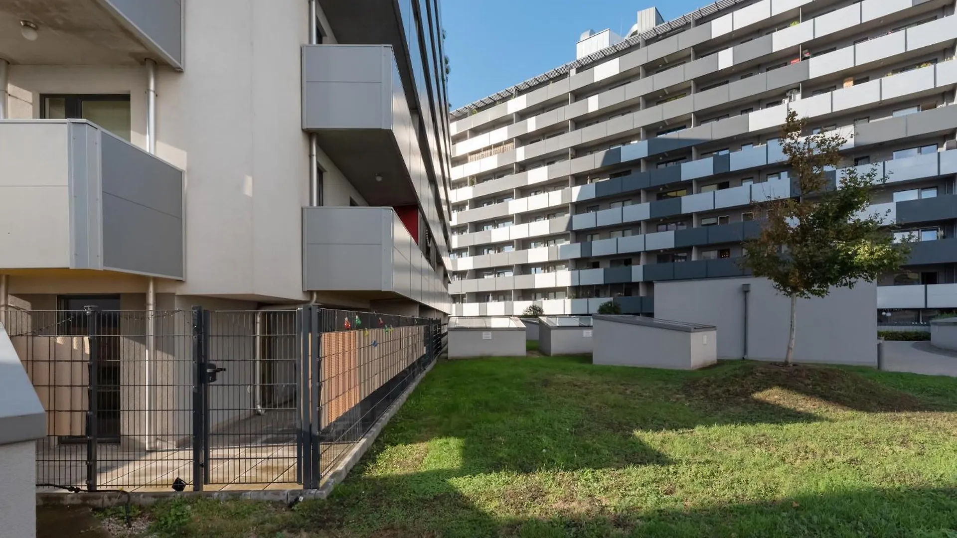 Home Sweet Home - 20 Minuten Ins Zentrum Und Garage Vienna Apartment